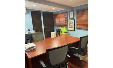 Se vende Casa Comercial o Habitacional Ubicada en Bethania. (AA)