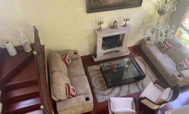 CASA EN VENTA CERCA AL TESORO