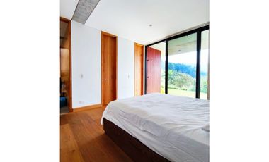 VENDO CASA ENVIGADO ESCOBERO