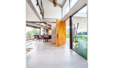 VENDO CASA ENVIGADO ESCOBERO