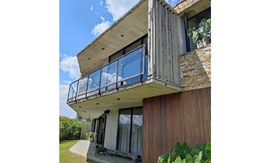 VENDO CASA ENVIGADO ESCOBERO