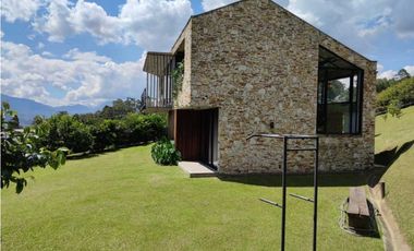 VENDO CASA ENVIGADO ESCOBERO