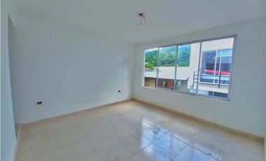 Maat vende Casa urbana, Carlos Lleras-Villeta 198m2 $480Millones