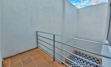 Maat vende Casa urbana, Carlos Lleras-Villeta 198m2 $480Millones