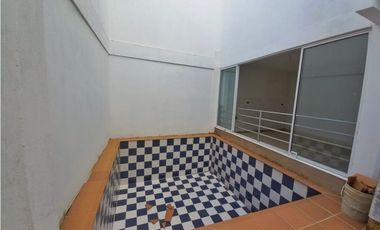 Maat vende Casa urbana, Carlos Lleras-Villeta 198m2 $480Millones