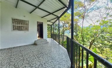 Maat vende finca en vereda Rio dulce-Villeta 6.400m2 $430 Millones