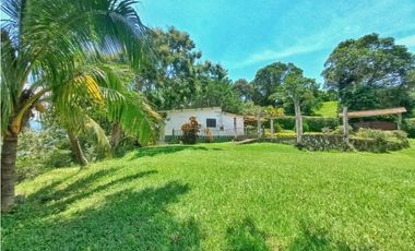 Maat vende finca en vereda Rio dulce-Villeta 6.400m2 $430 Millones