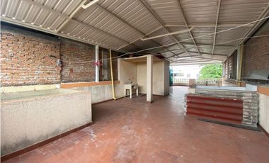Casa de dos pisos más terraza en venta Barrio Las Américas Palmira