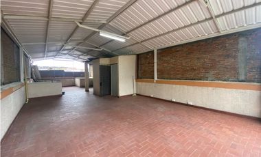 Casa de dos pisos más terraza en venta Barrio Las Américas Palmira