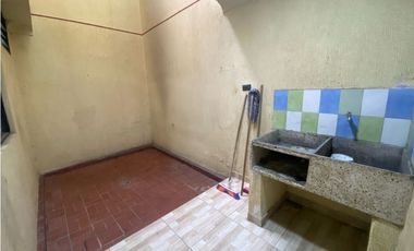 Casa de dos pisos más terraza en venta Barrio Las Américas Palmira
