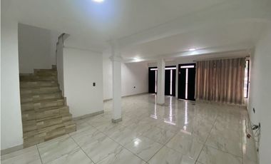 Casa de dos pisos más terraza en venta Barrio Las Américas Palmira