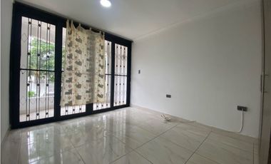 Casa de dos pisos más terraza en venta Barrio Las Américas Palmira