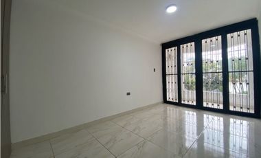 Casa de dos pisos más terraza en venta Barrio Las Américas Palmira