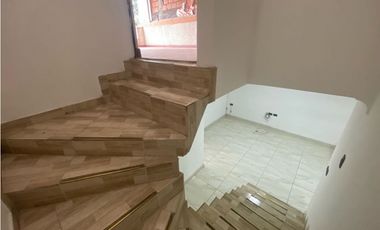 Casa de dos pisos más terraza en venta Barrio Las Américas Palmira