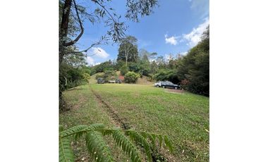 Venta Lote Escocia La Estrella 5140 Mts2 con una casa en el árbol
