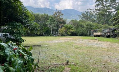 Venta Lote Escocia La Estrella 5140 Mts2 con una casa en el árbol
