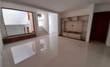Se vende hermosa casa remodelada Barrio Las Mercedes Palmira Valle