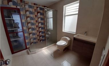 Se vende hermosa casa remodelada Barrio Las Mercedes Palmira Valle