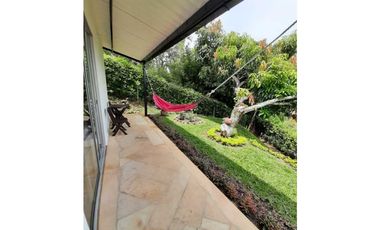 En Venta Casa Campestre con Piscina Privada y  Aljibe, La Mesa Cund.