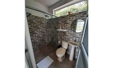 En Venta Casa Campestre con Piscina Privada y  Aljibe, La Mesa Cund.