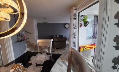 Barrio Las Mercedes - Apartamento duplex en venta