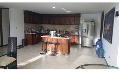 HERMOSA CASA EN MARINILLA