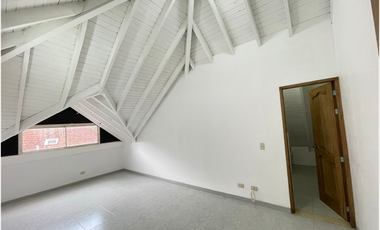 Casa en el Poblado Las Palmas Urbanizacion Alqueria Suiza