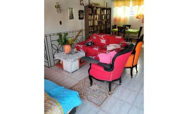 VENTA CASA INDEPENDIENTE, BARRIO GUAYABAL, MEDELLN