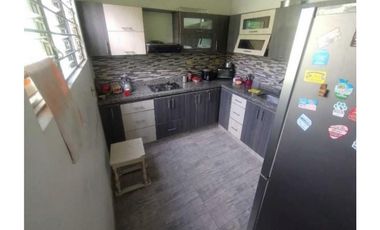 VENTA CASA INDEPENDIENTE, BARRIO GUAYABAL, MEDELLN