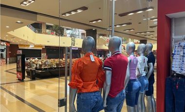 LOCAL EN VENTA EN CENTRO COMERCIAL