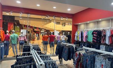 LOCAL EN VENTA EN CENTRO COMERCIAL