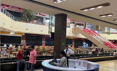 LOCAL EN VENTA EN CENTRO COMERCIAL