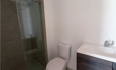 SE ALQUILA APARTAMENTO EN PARAISO CENTRAL