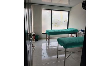 VENDO CASA CORALES DUPLEX CON LOCAL