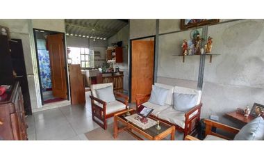 Casa Campestre Con Amplia Zonas Verdes