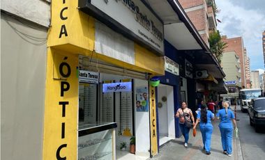 Locales en venta en la mejor ubicación en La Oriental con Sucre