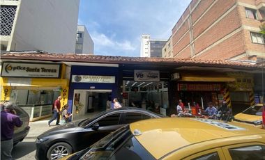 Locales en venta en la mejor ubicación en La Oriental con Sucre