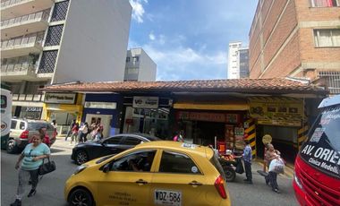 Locales en venta en la mejor ubicación en La Oriental con Sucre