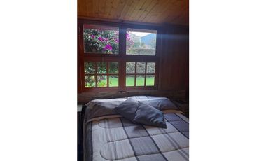 VENDO CASA ESTILO CABAÑA EN COTA(GU)