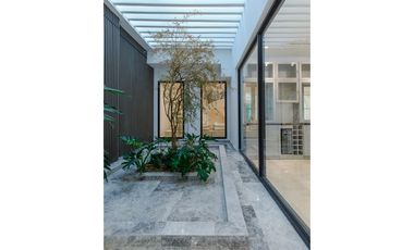 SE VENDE CASA  PARA ESTRENAR ESTILO PARISINO EN BARRIO RIOMAR BQUILLA