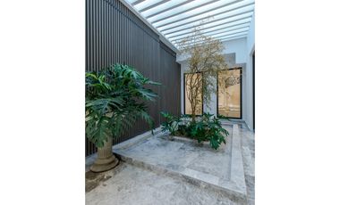 SE VENDE CASA  PARA ESTRENAR ESTILO PARISINO EN BARRIO RIOMAR BQUILLA