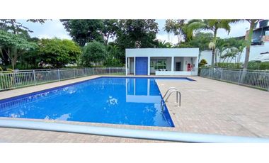 Casa De Un Piso En Conjunto Cerrado En La Mesa Cundi