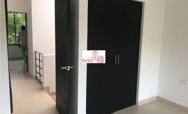 Maat vende Casa en  Conjunto  Centro -Villeta 135m2 $ 450Millones
