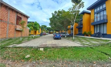 Maat vende Casa en  Conjunto  Centro -Villeta 135m2 $ 450Millones