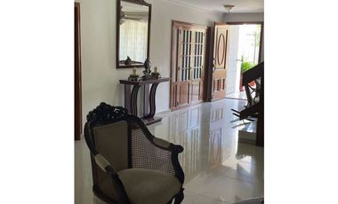 Hermosa Casa Remodelada en Rodadero Reservado - 005