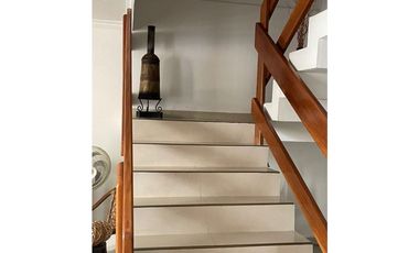 Hermosa Casa Remodelada en Rodadero Reservado - 005