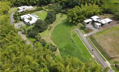 VENTA ESPECTACULAR LOTE EN CONDOMINIO CERRITOS PEREIRA