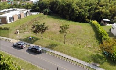 VENTA ESPECTACULAR LOTE EN CONDOMINIO CERRITOS PEREIRA