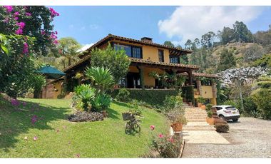 Vendo Casa Campestre, Vereda Rancherias. Rionegro