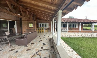Se Vende Finca Cafetera En Alcala Norte Del Valle Limites Con Quindio